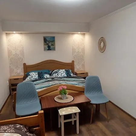Teodor Apartment